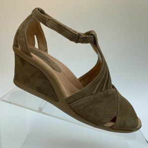 Earth Curvet Wide Wedge Peep Toe Sandals 7.5 D